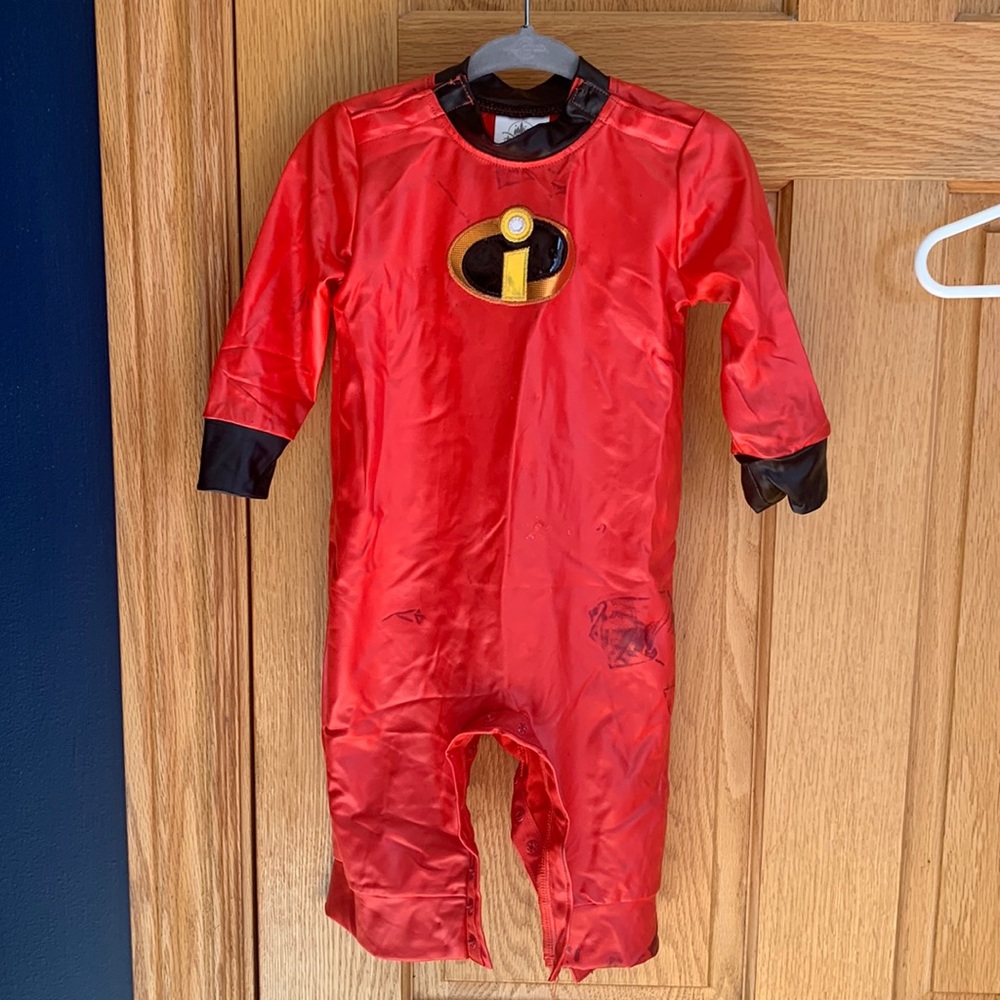 Disney Incredibles Infant Halloween costume size 6-12 months
